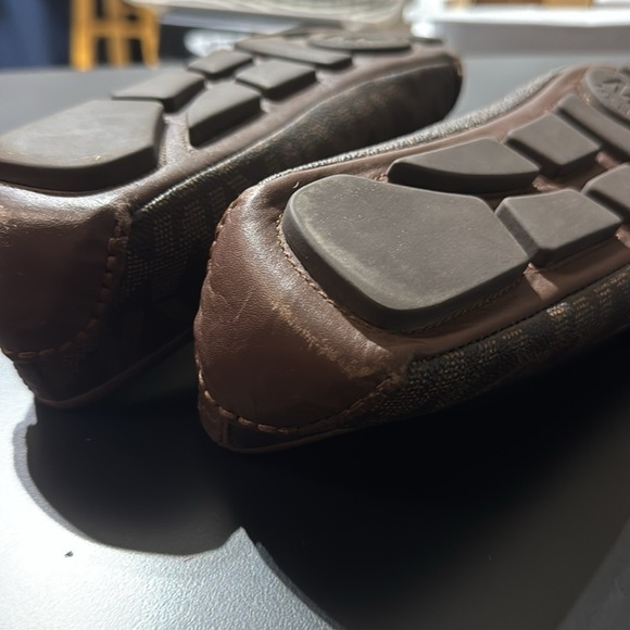 Women’s size 9.5 M | Michael Kors | Brown flats with Gold Emblem - Picture 8 of 11